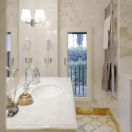 Luxury Window On Appartamento