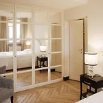 Luxury Window On Apartment *